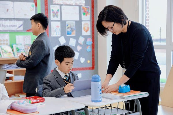 Grade 3 - 中文课,南通惠立学校
